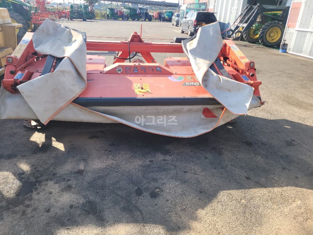  디스크모아 GMD310F 뒤우측면