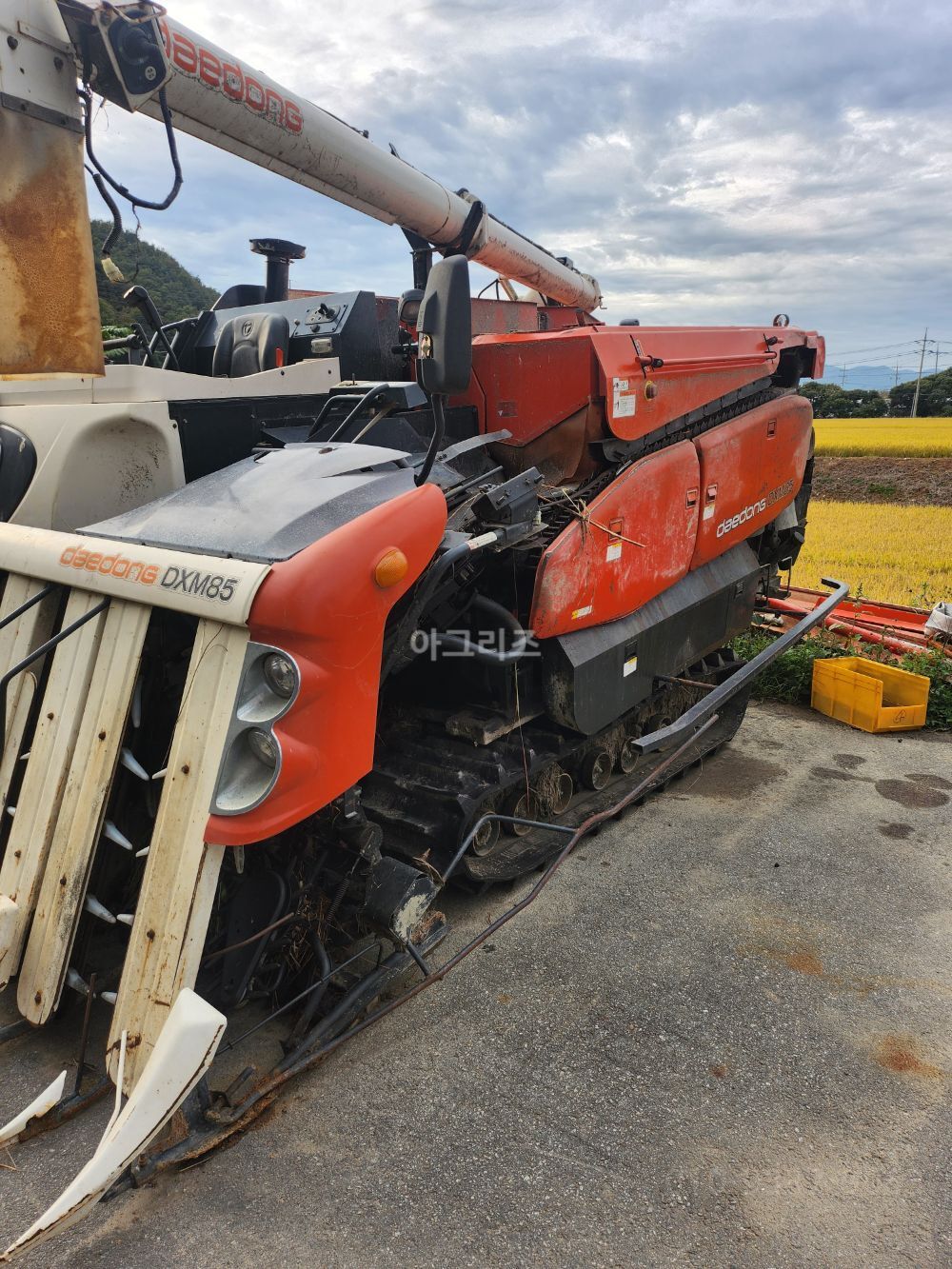 Daedong Combine Harvester DXM85 (5Rows) 뒤우측면