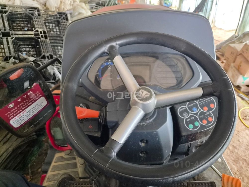 TYM Tractor T60 (58hp) 뒤우측면
