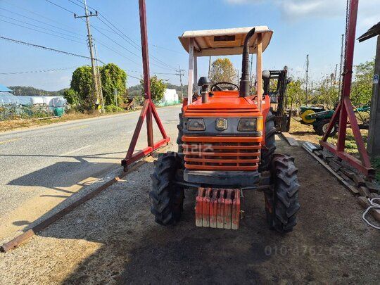 Daedong Tractor L3503 (35hp) 앞좌측면