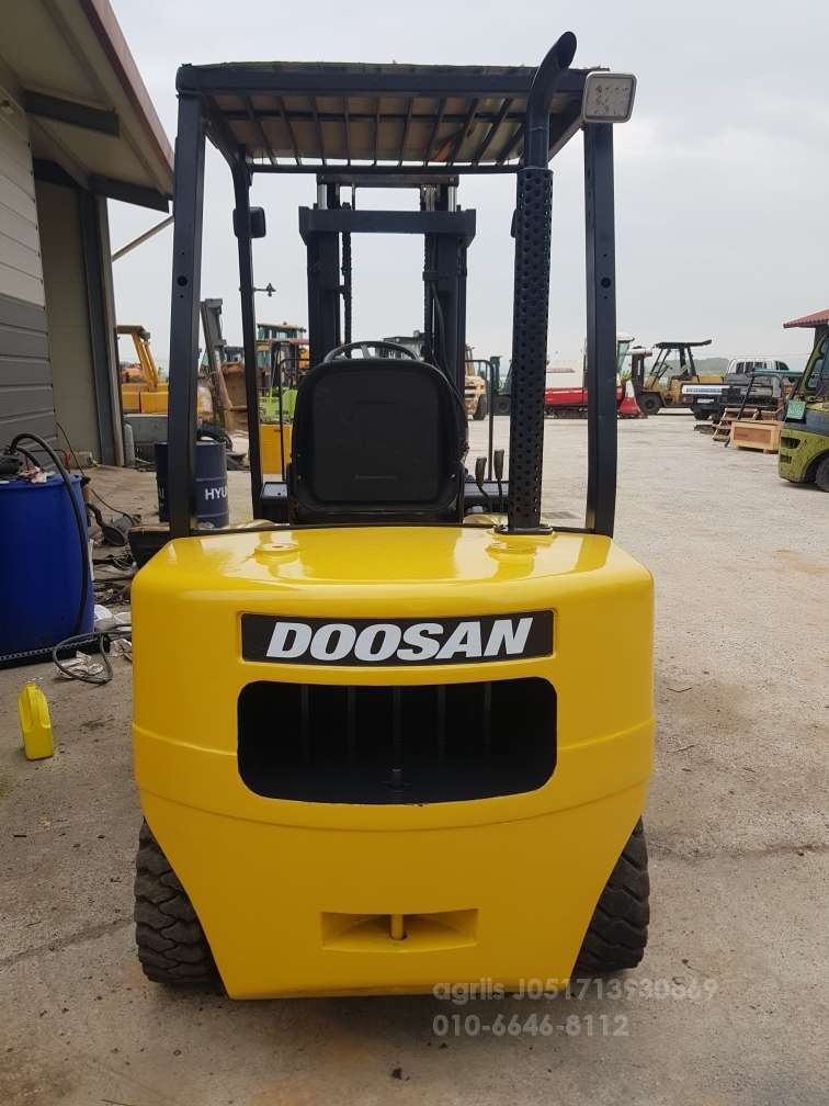 Doosan Forklift D30S  앞좌측면