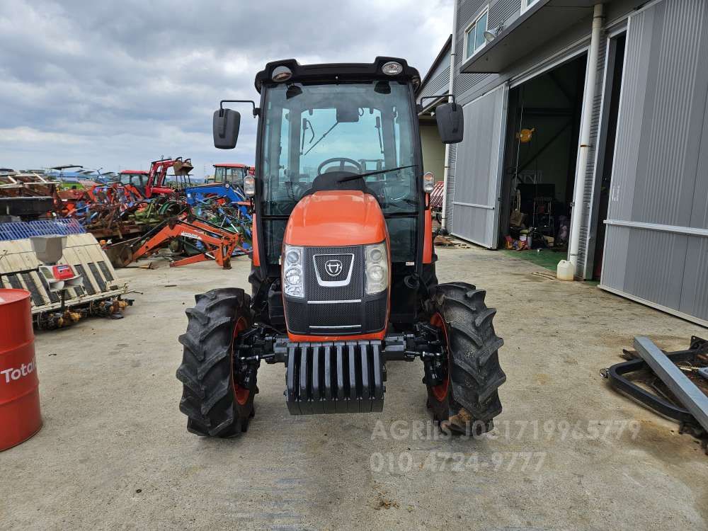 Daedong Tractor RX620 (62hp) 앞좌측면