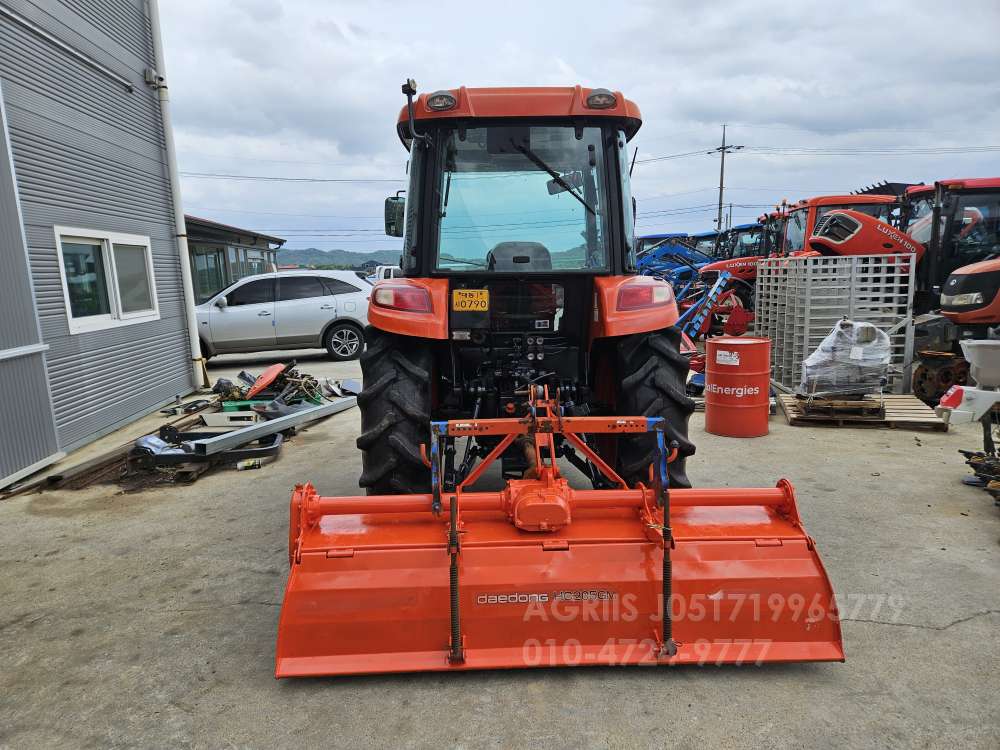 Daedong Tractor RX620 (62hp) 운전석