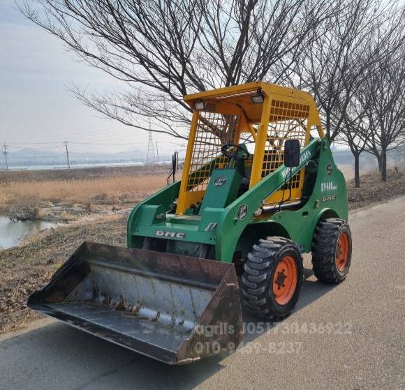  Skid steer loader 스키드로더DY400  앞좌측면