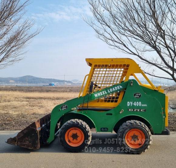  Skid steer loader 스키드로더DY400  측면