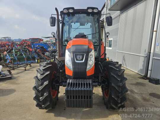Daedong Tractor PX1100 (110hp) 앞좌측면