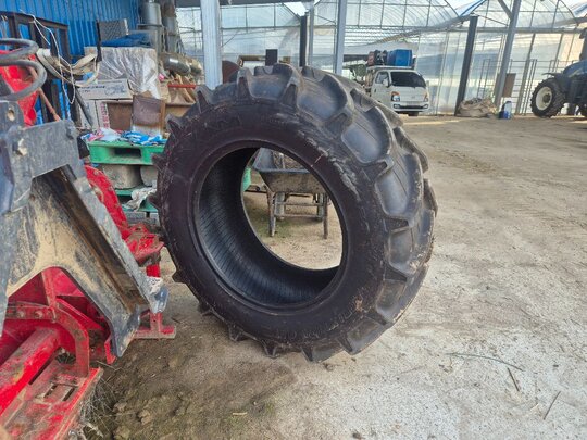  타이어 막삼 480 65 28 1개  앞좌측면