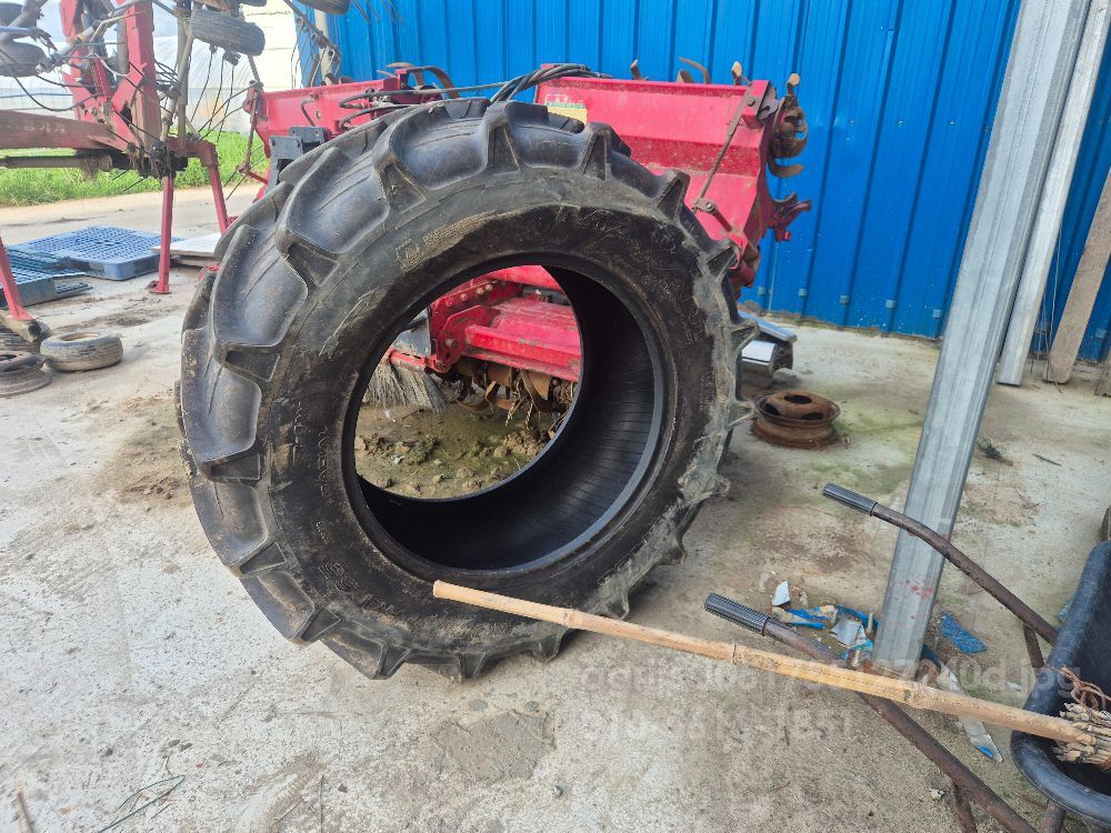  타이어 막삼 480 65 28 1개  뒤우측면