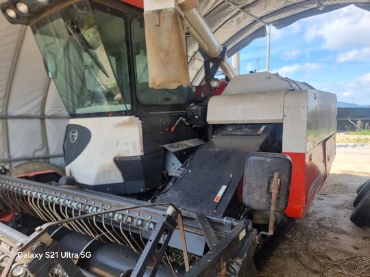 Daedong Combine Harvester DSF85C (보통형) 앞좌측면