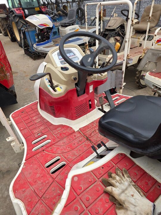 Yanmar Rice transplanter 이앙기  앞좌측면
