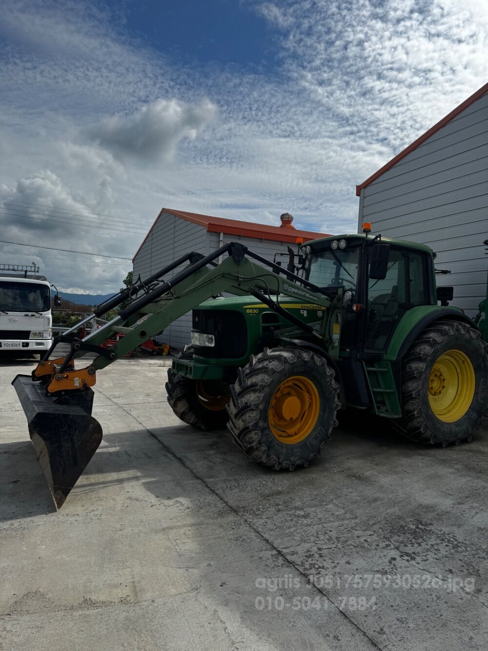 JohnDeere Tractor 6630 (125hp) 뒤우측면