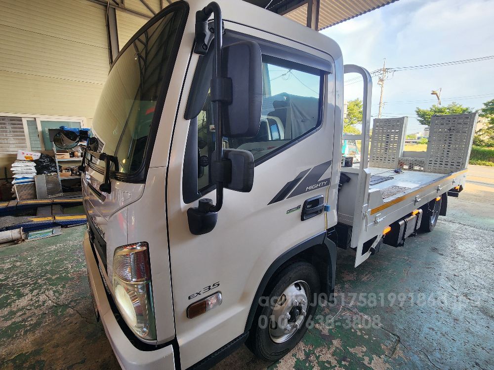  마이티 3.5톤 저상 자동사다리차  뒤우측면