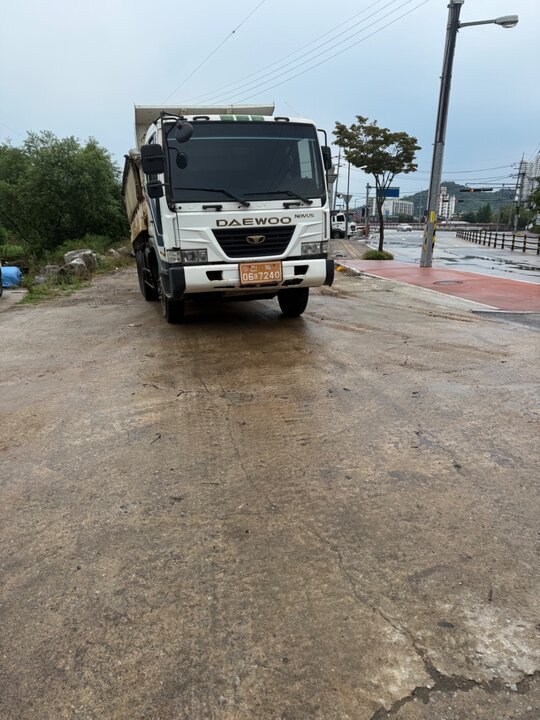 대우 15톤 덤프트럭 15톤덤프트럭 15톤 앞좌측면