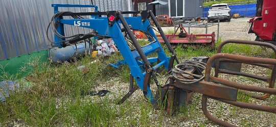 LS 로더 60마력급 앞좌측면