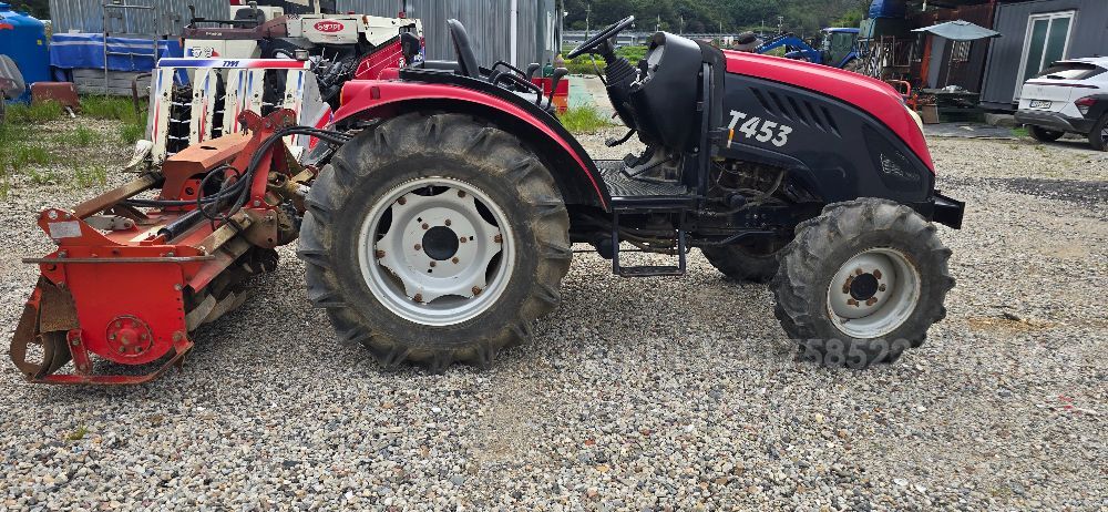 TYM 트랙터 T453 (43마력) 뒤우측면