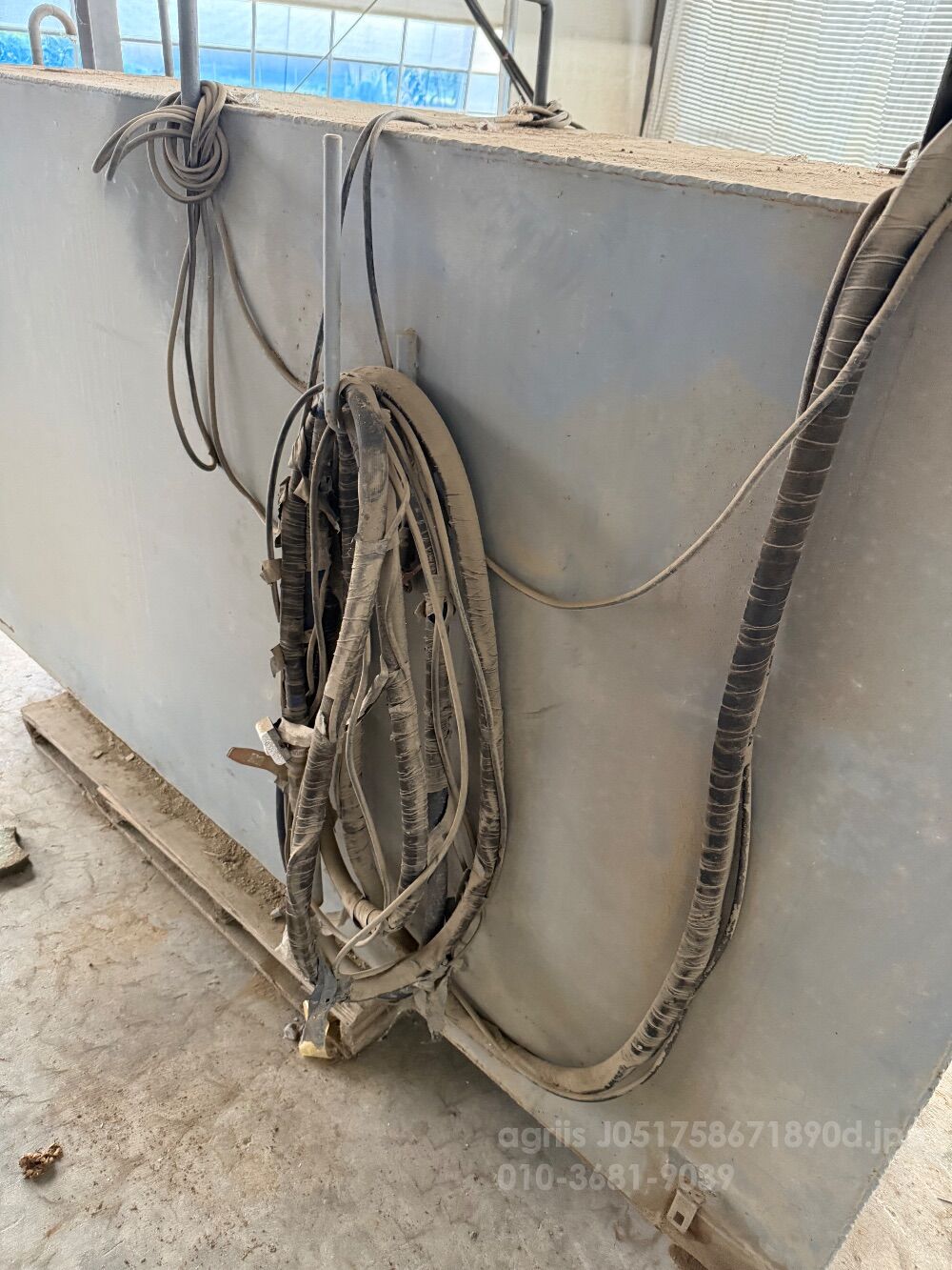  5톤차 경유탱크(1700L) 5톤차 경유탱크(1700L)  뒤우측면