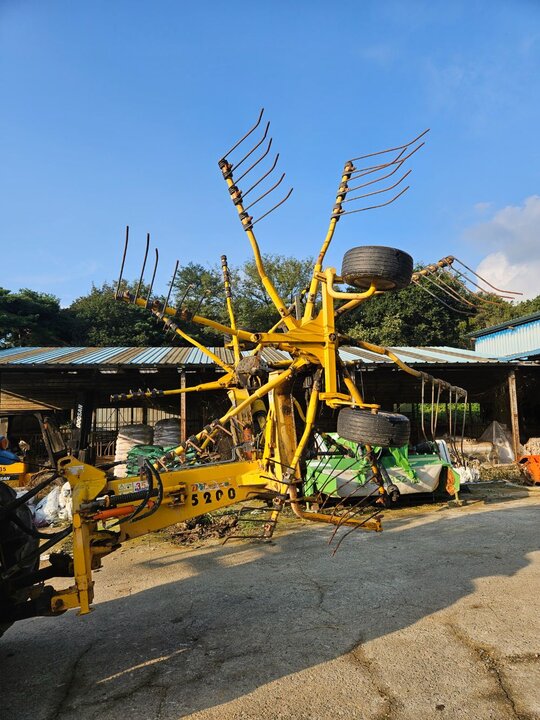 우주이엔지 레이크 BR-520 앞좌측면