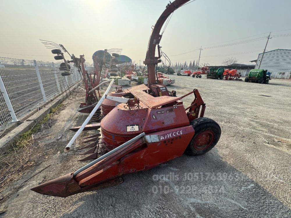  Corn Harvester K3000  뒤우측면