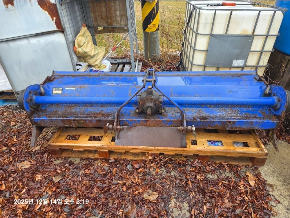  제초기 순치기  앞좌측면