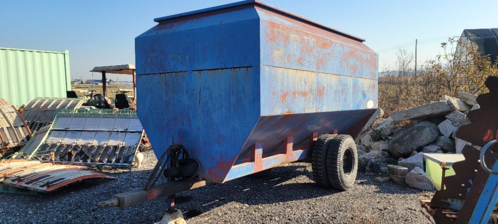 명일기공 곡물탱크 곡물탱크 트랙터견인형 곡물탱크 앞좌측면