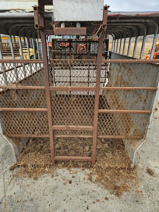  1톤소탑 1톤소탑 앞좌측면