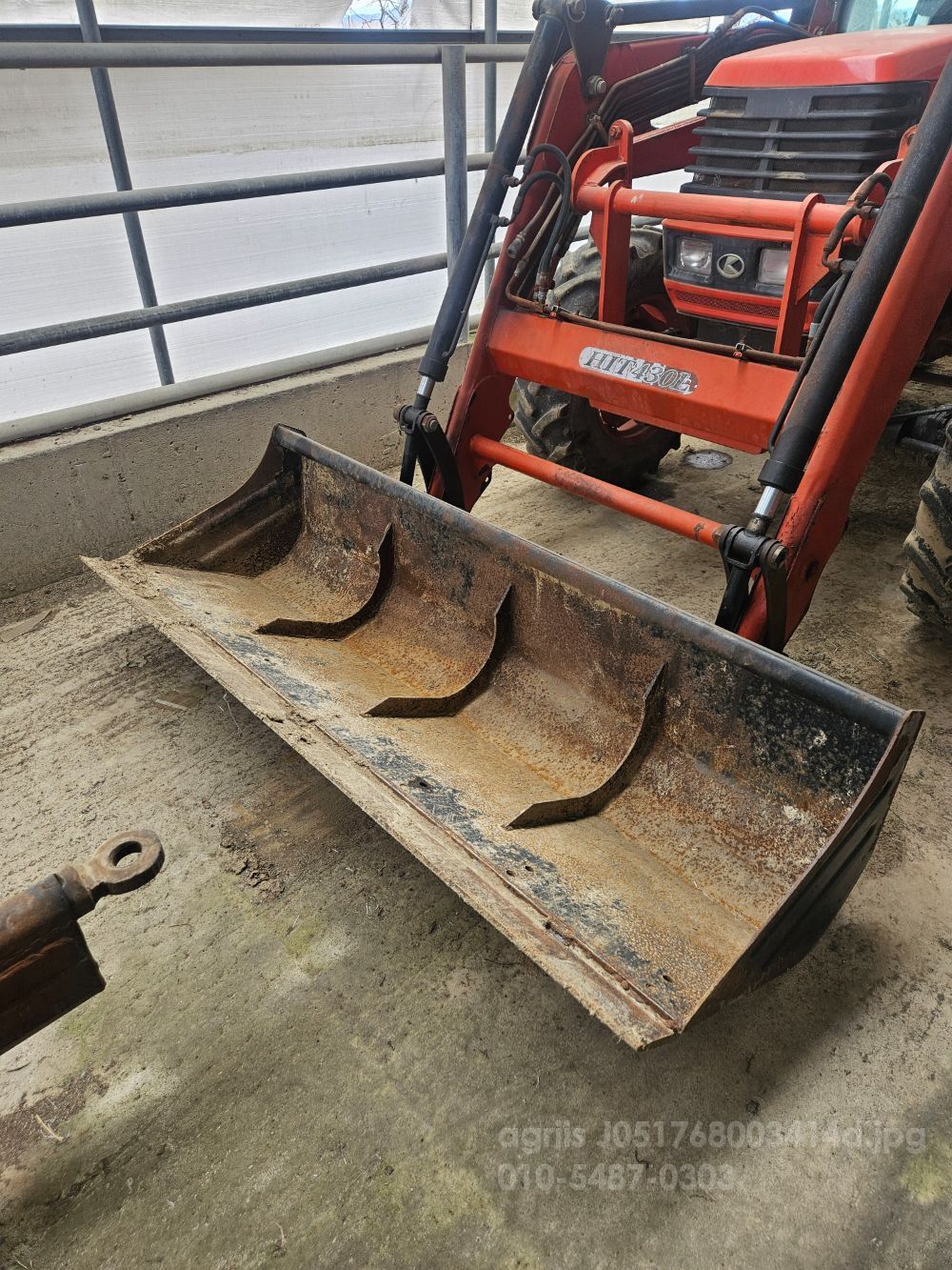 구보다 트랙터 GM73 (73마력) 뒤우측면