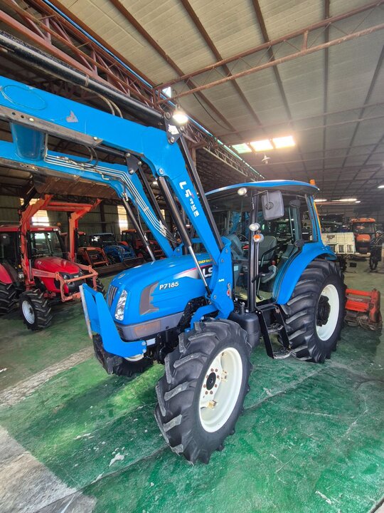 LS 트랙터 P7185 (88마력) 앞좌측면