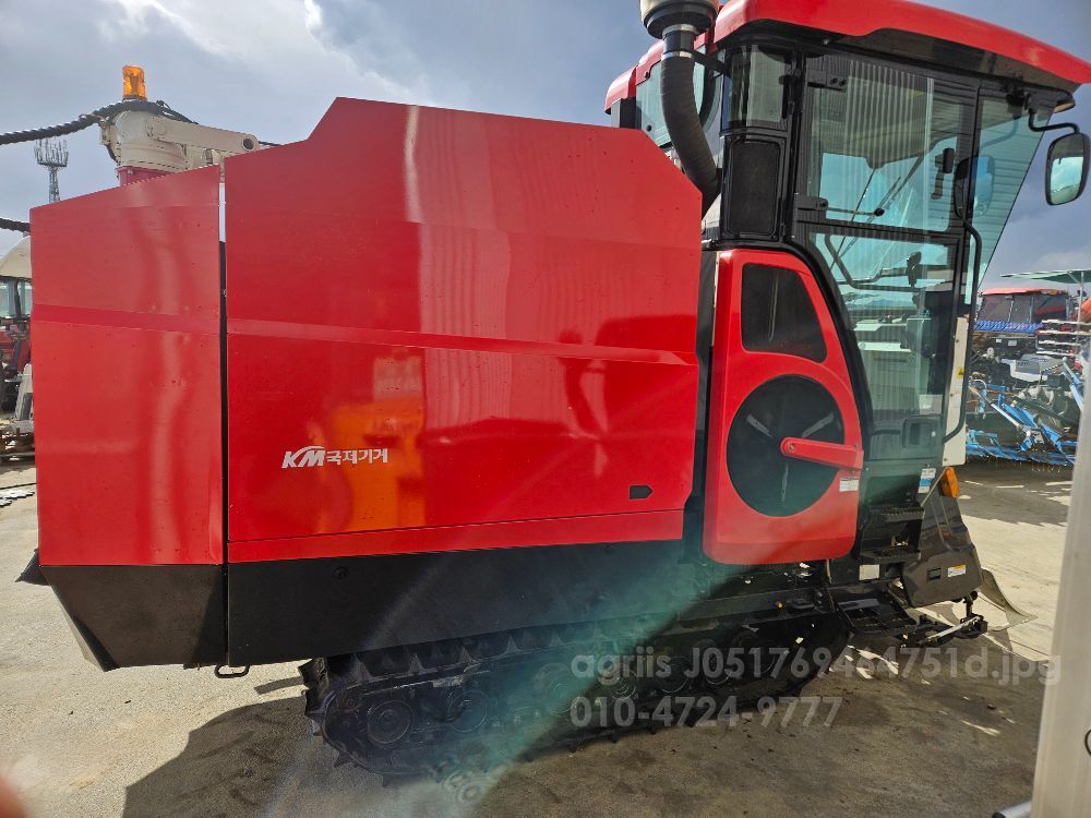 Kukje Combine Harvester KC4075 (4Rows) 뒤우측면