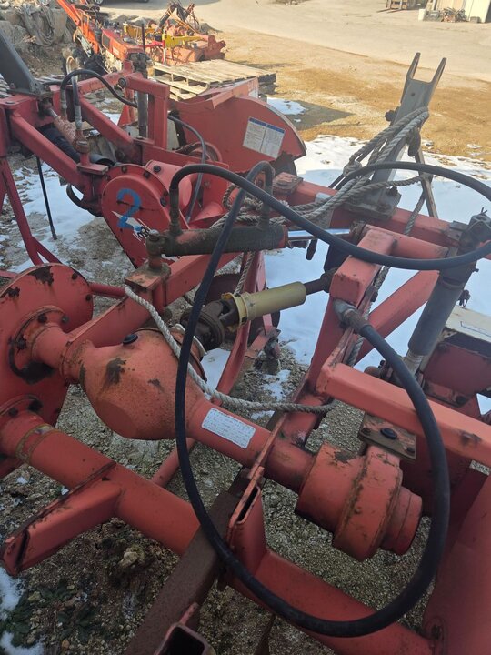  영진논두렁조성기  논두렁조성기  앞좌측면