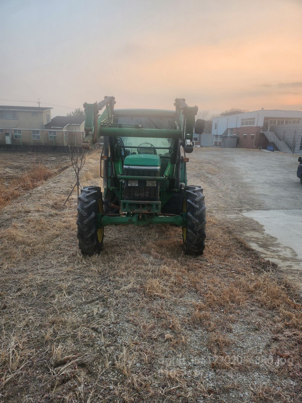 JohnDeere Tractor 6200 (85hp) 뒤우측면