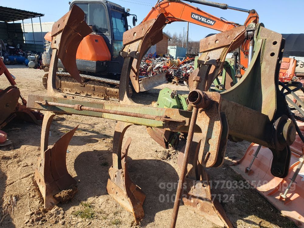  쟁기 고창3련양용 뒤우측면