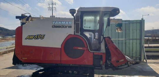 Yanmar Combine Harvester AW695 (6Rows) 앞좌측면
