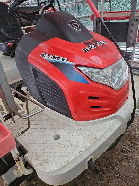대동 이앙기 ERP80D (8조식) 앞좌측면