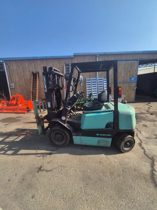  Forklift (3톤)  앞좌측면