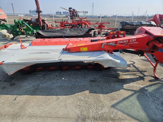 쿤 모아컨디셔너 283GII 앞좌측면