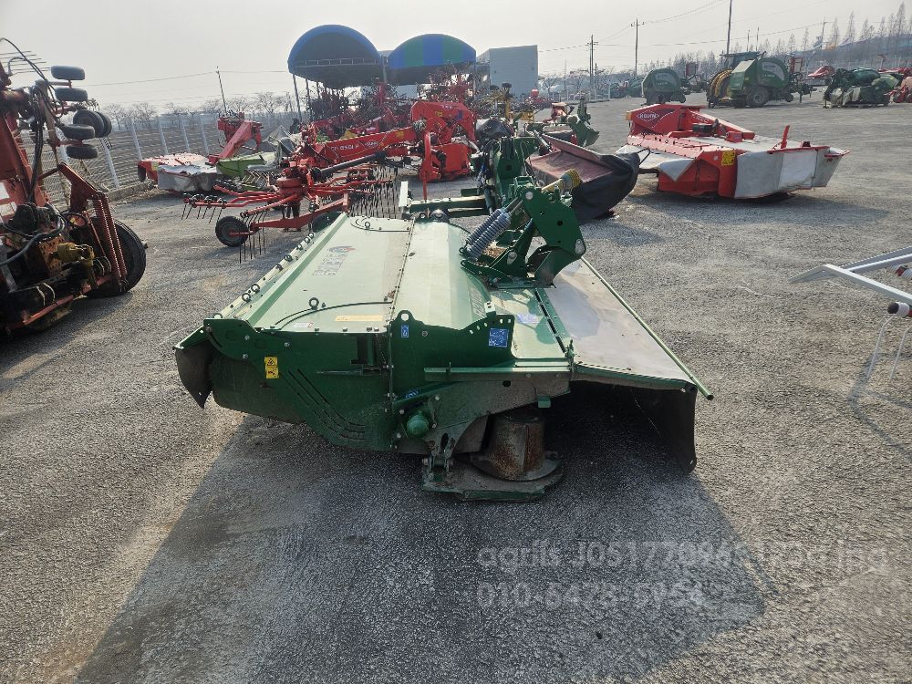  Mower Conditioner R3100  뒤우측면