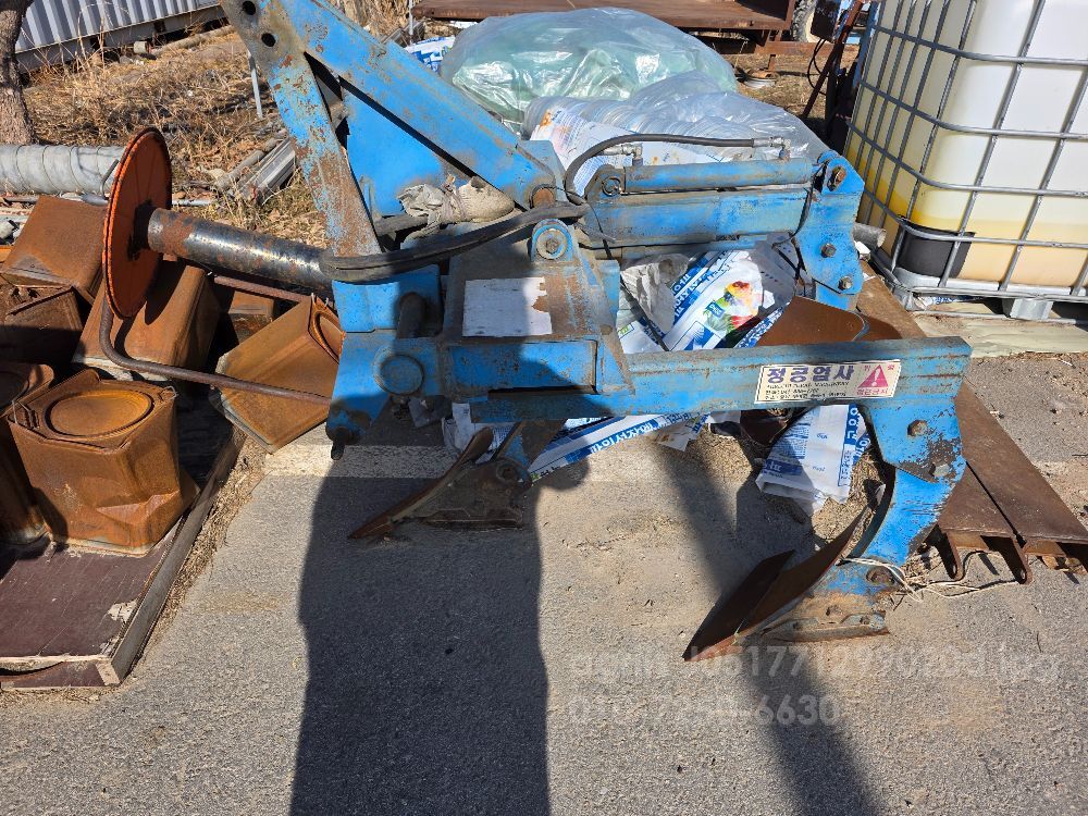  Plow 하우스  뒤우측면