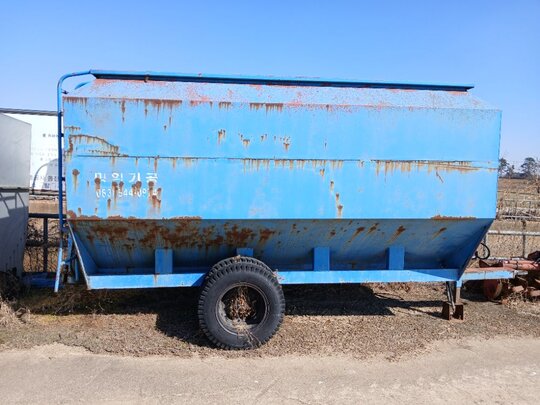 명일기공 곡물탱크 2필치용 앞좌측면