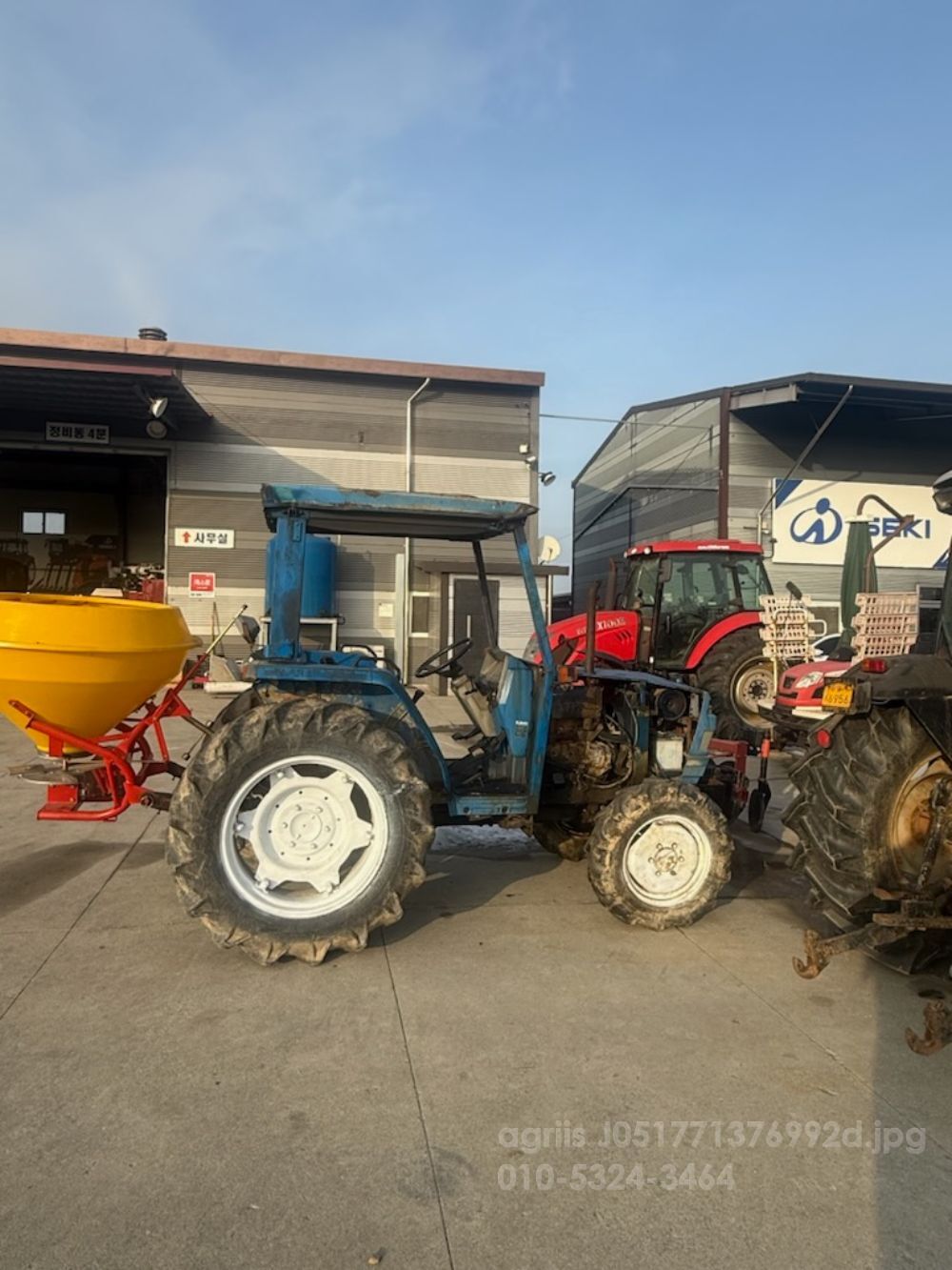 TYM 트랙터 T4340 (43마력) 뒤우측면