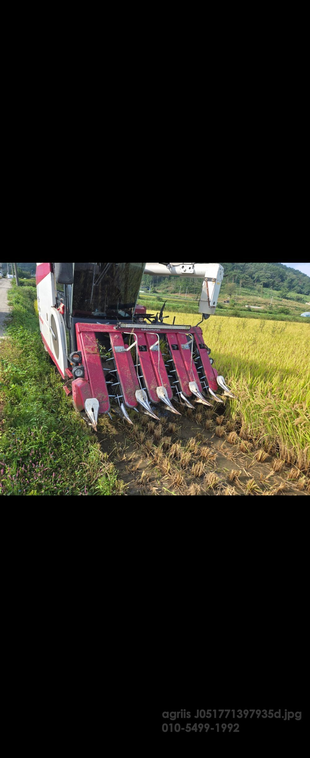 얀마 콤바인 YH7115 (7조식) 뒤우측면