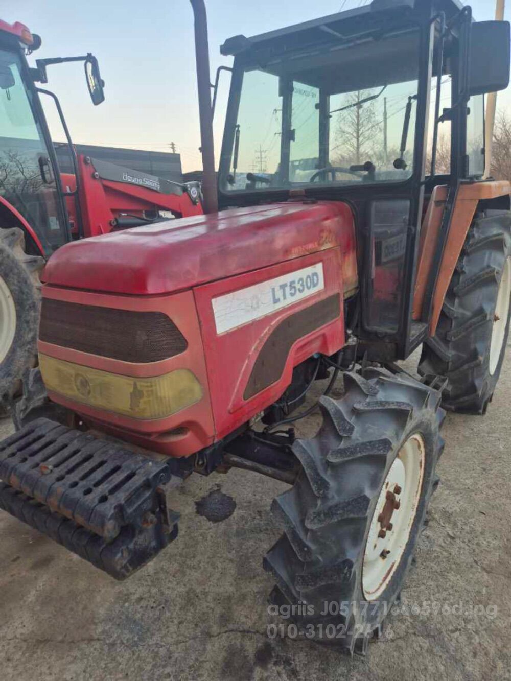 LS 트랙터 LT530D (51마력) 뒤우측면