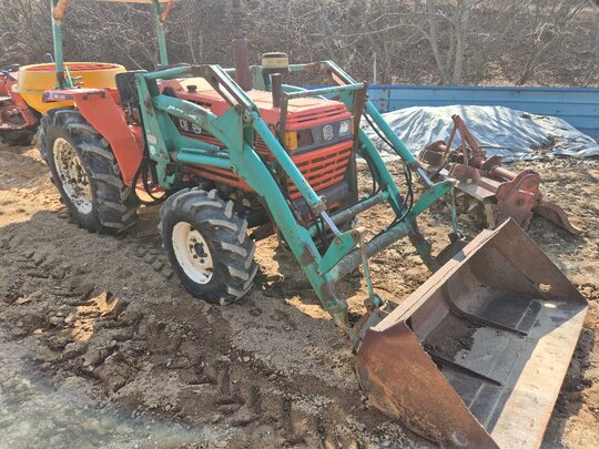 대동 트랙터 D4351 (43마력) 앞좌측면