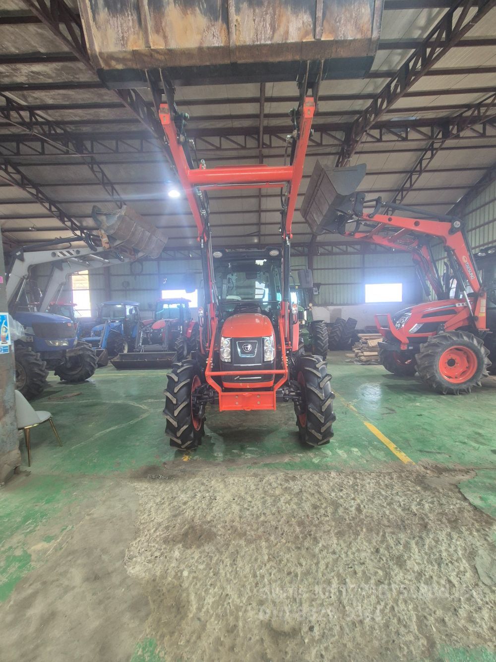 Daedong Tractor RX730 (73hp) 뒤우측면