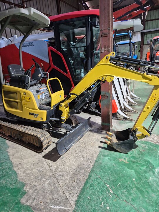 Yanmar Excavator 017 (1.7톤) 앞좌측면