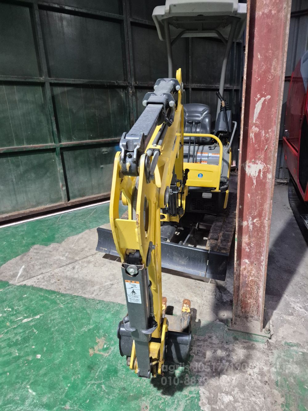 Yanmar Excavator 017 (1.7톤) 뒤우측면