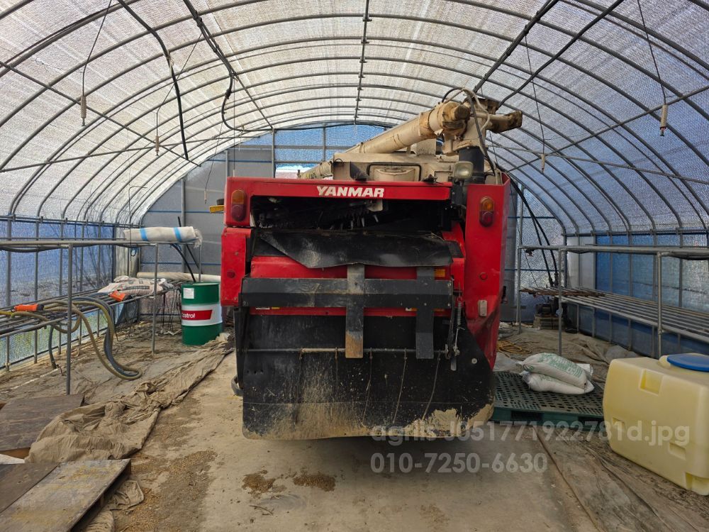 얀마 콤바인 AW695 (6조식) 뒤우측면