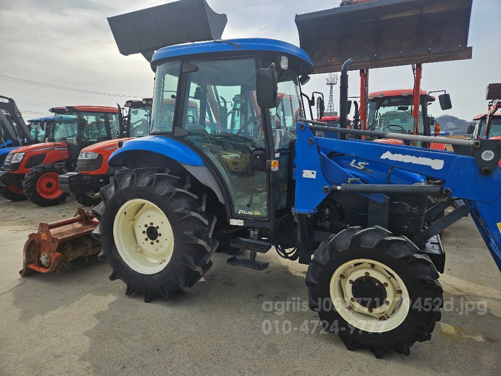 뉴홀랜드 트랙터 TN60DA (60마력) 뒤우측면