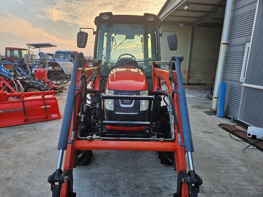 Daedong Tractor RX560 (56hp) 앞좌측면