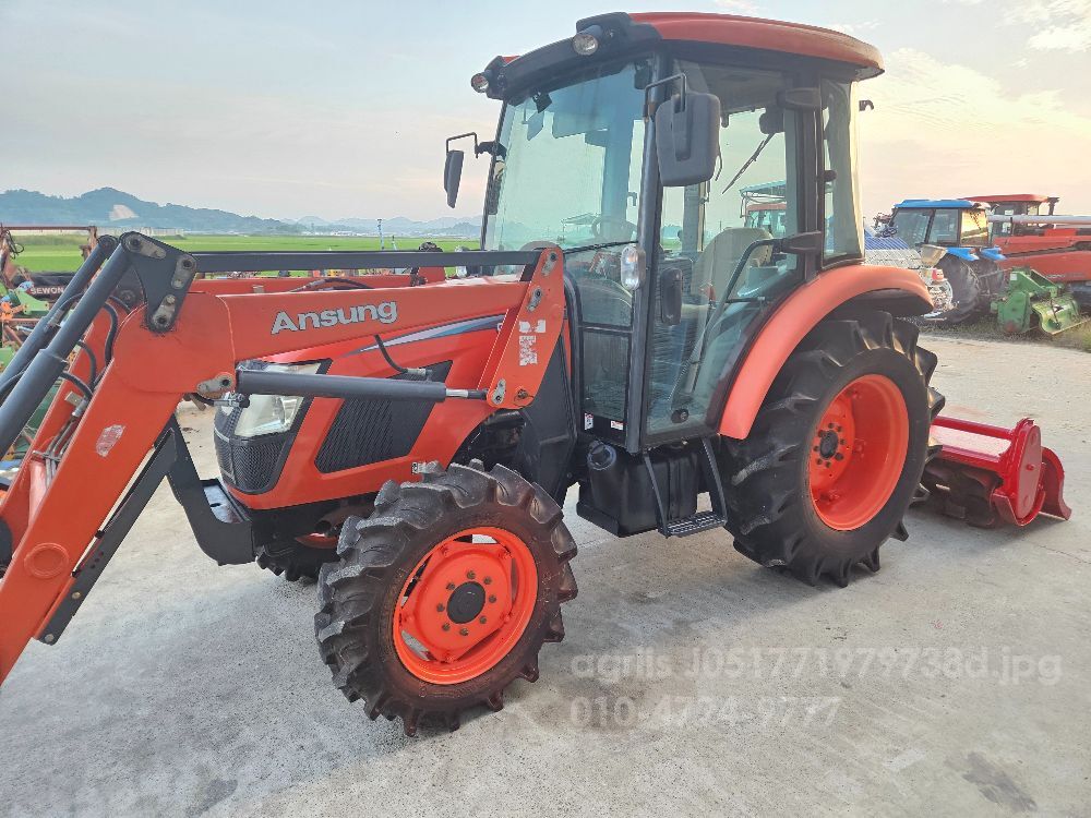 Daedong Tractor RX560 (56hp) 뒤우측면