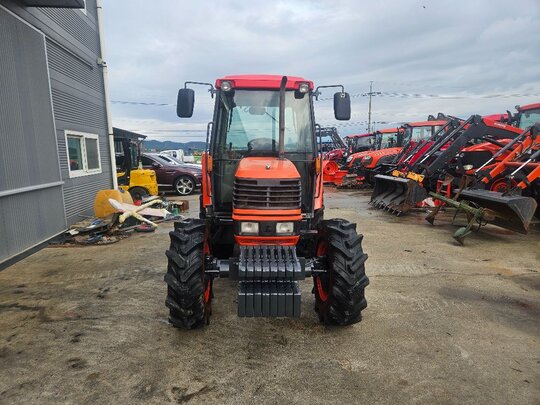 Kubota Tractor GM73 (73hp) 앞좌측면